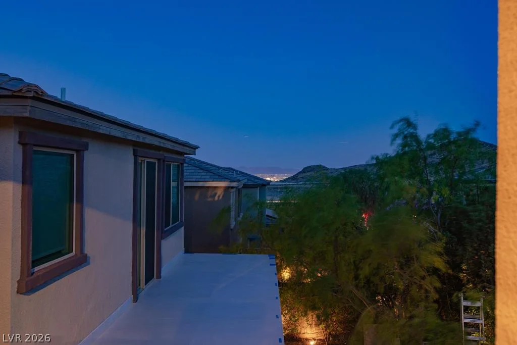 909 Riverlawn, Las Vegas, NV 89138