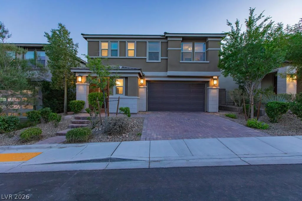 909 Riverlawn, Las Vegas, NV 89138