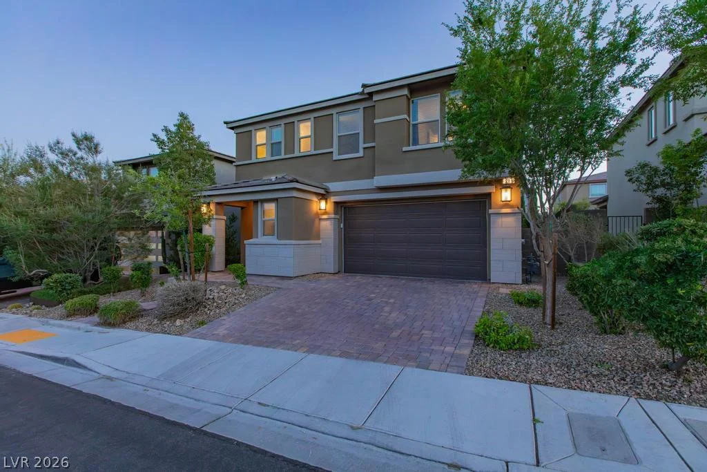 909 Riverlawn, Las Vegas, NV 89138