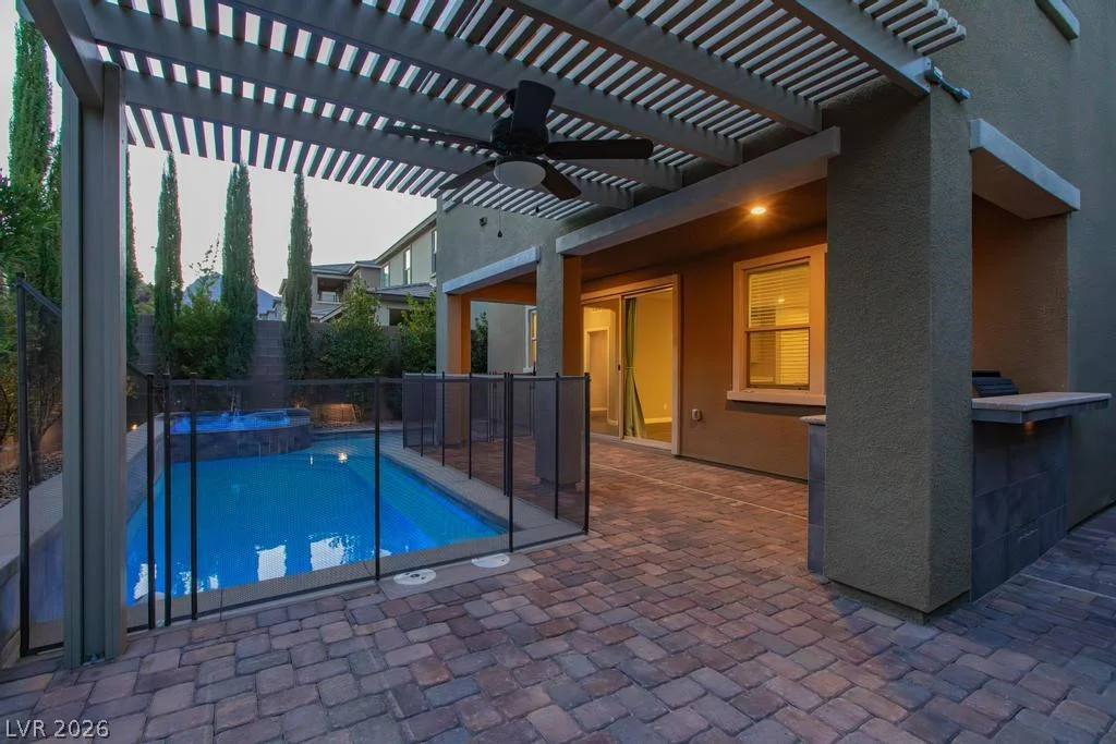 909 Riverlawn, Las Vegas, NV 89138