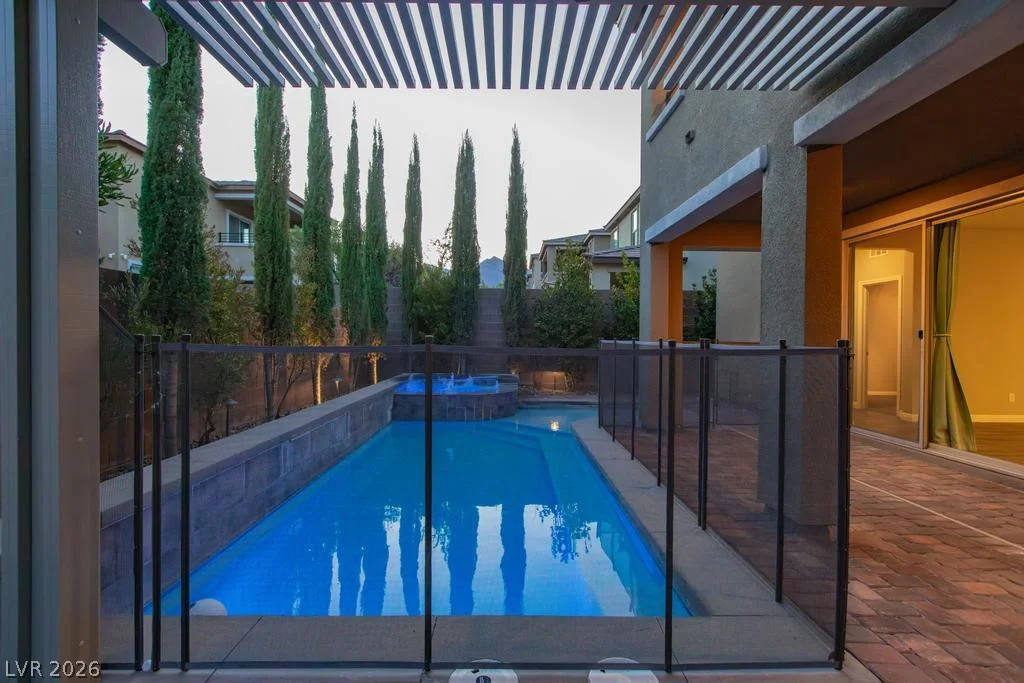 909 Riverlawn, Las Vegas, NV 89138