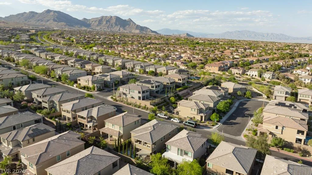 909 Riverlawn, Las Vegas, NV 89138