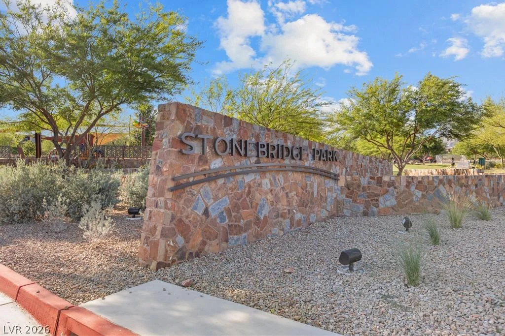 909 Riverlawn, Las Vegas, NV 89138