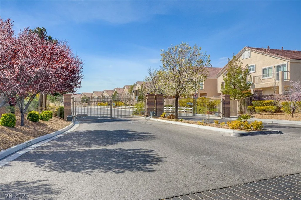 8830 Tomnitz, Las Vegas, NV 89178