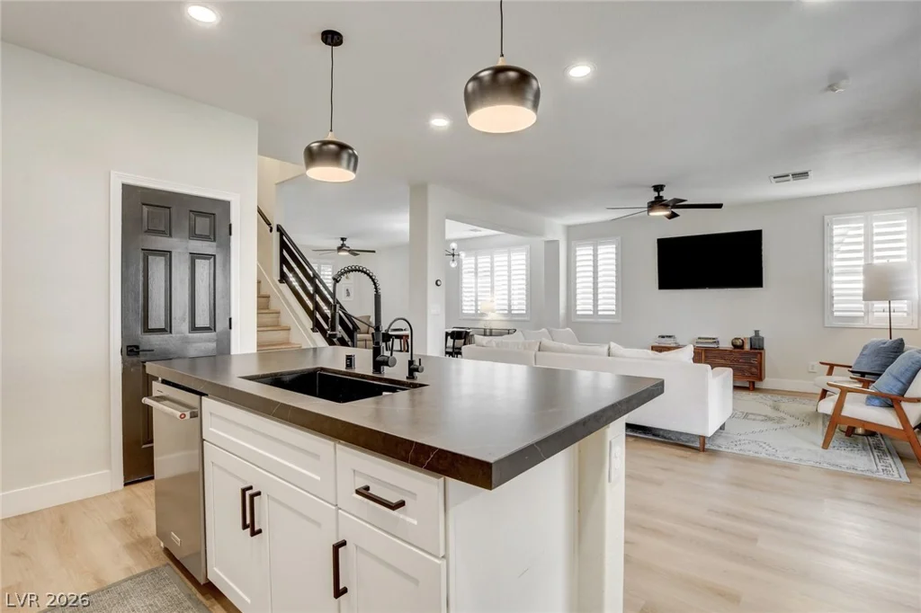 11035 Onslow, Las Vegas, NV 89135