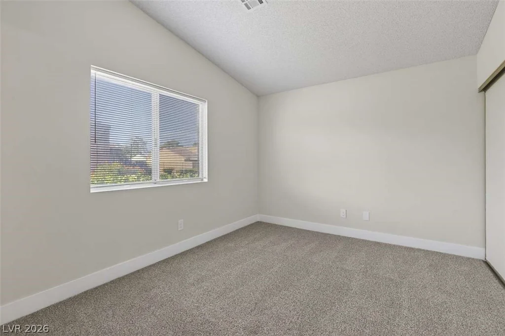 6529 Pinon Pine, Las Vegas, NV 89108