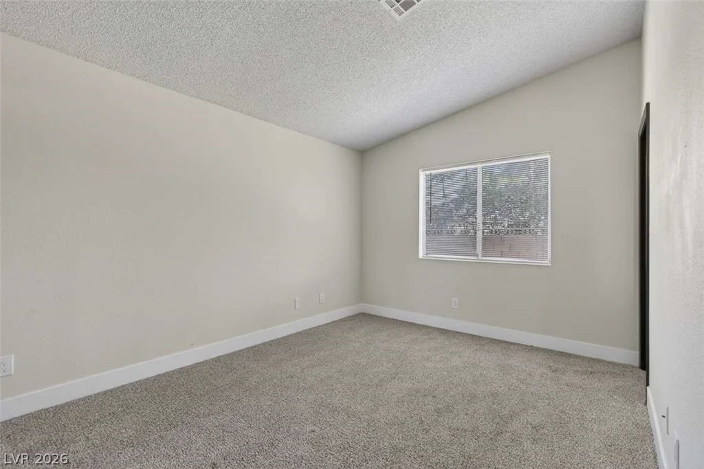 6529 Pinon Pine, Las Vegas, NV 89108