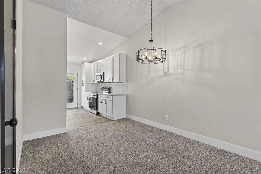 6529 Pinon Pine, Las Vegas, NV 89108