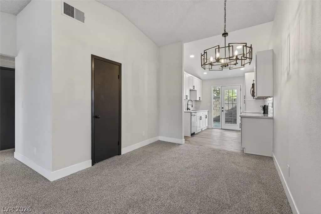 6529 Pinon Pine, Las Vegas, NV 89108