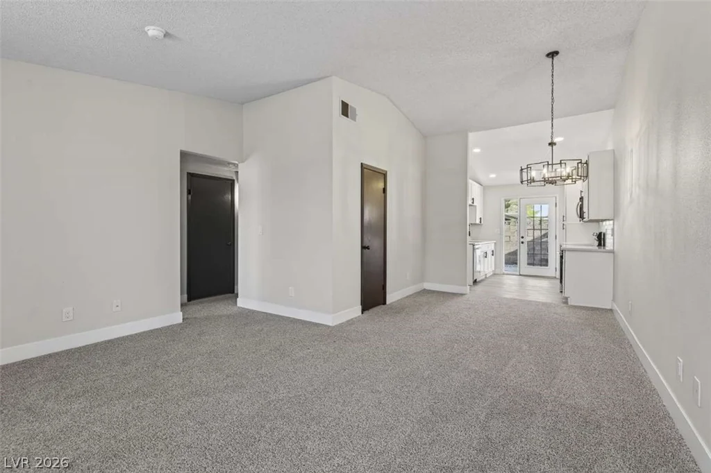6529 Pinon Pine, Las Vegas, NV 89108