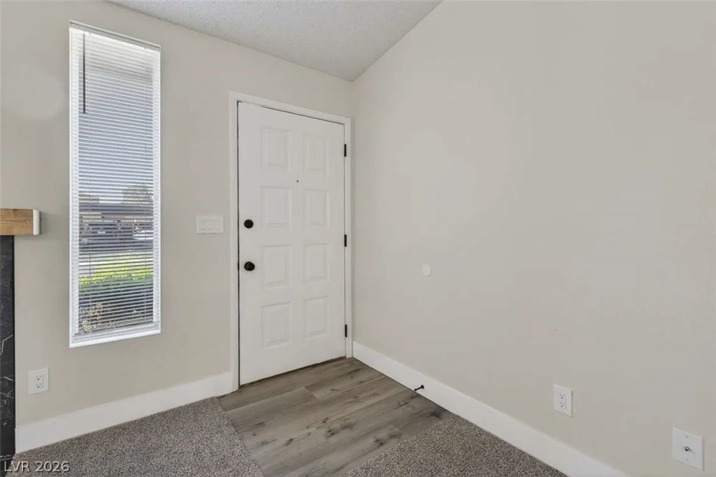6529 Pinon Pine, Las Vegas, NV 89108