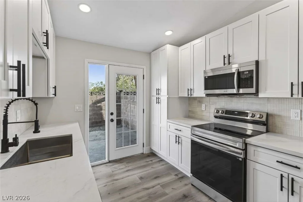 6529 Pinon Pine, Las Vegas, NV 89108