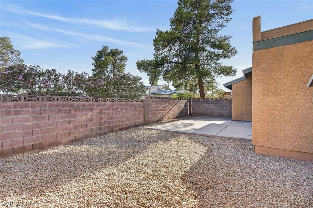 6529 Pinon Pine, Las Vegas, NV 89108