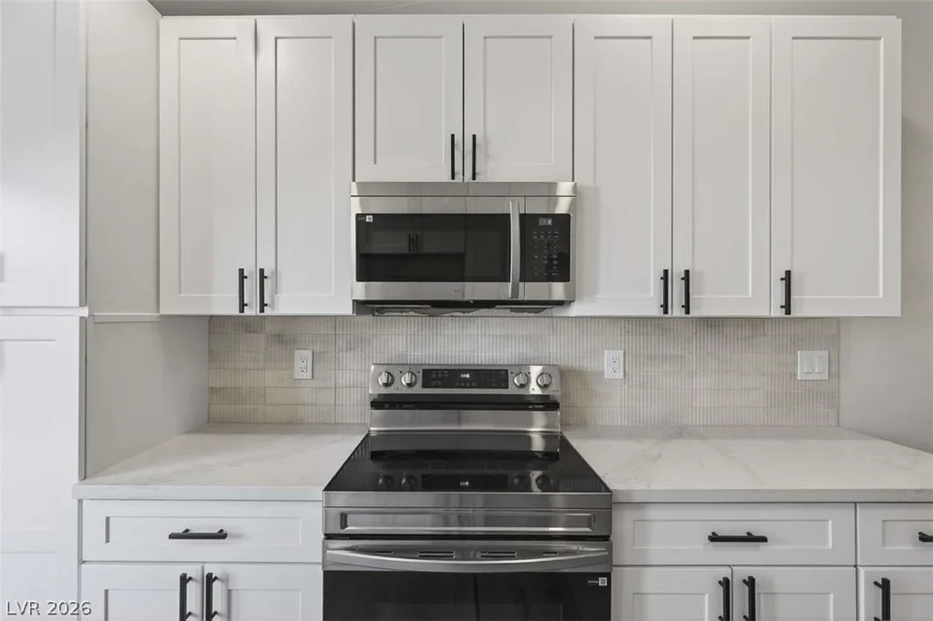 6529 Pinon Pine, Las Vegas, NV 89108