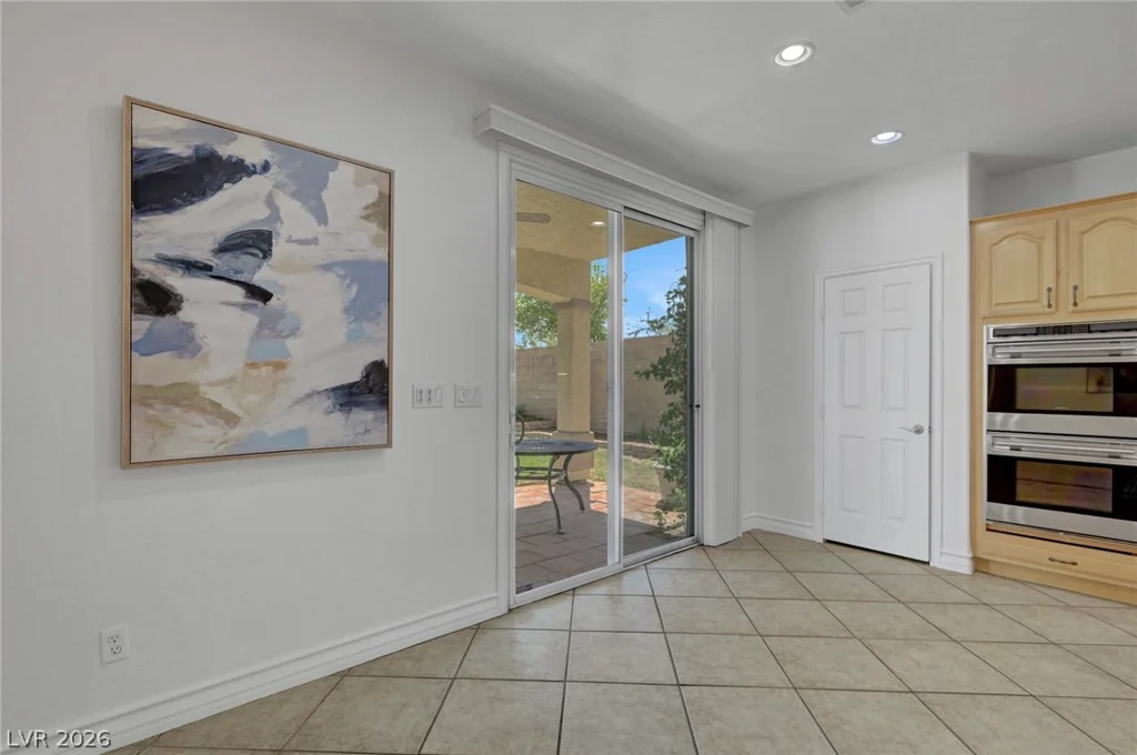 10757 Elk Lake, Las Vegas, NV 89144