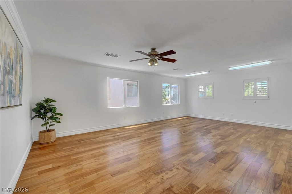 10757 Elk Lake, Las Vegas, NV 89144