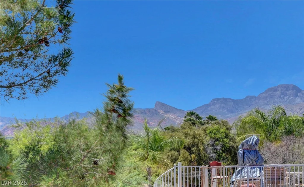 10757 Elk Lake, Las Vegas, NV 89144