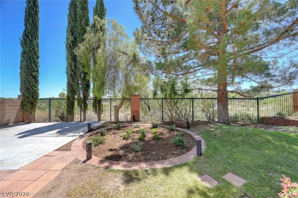 10757 Elk Lake, Las Vegas, NV 89144