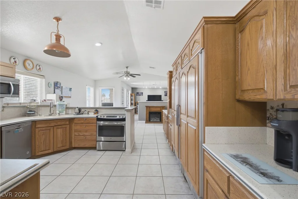 8350 Lori Marie, Las Vegas, NV 89149