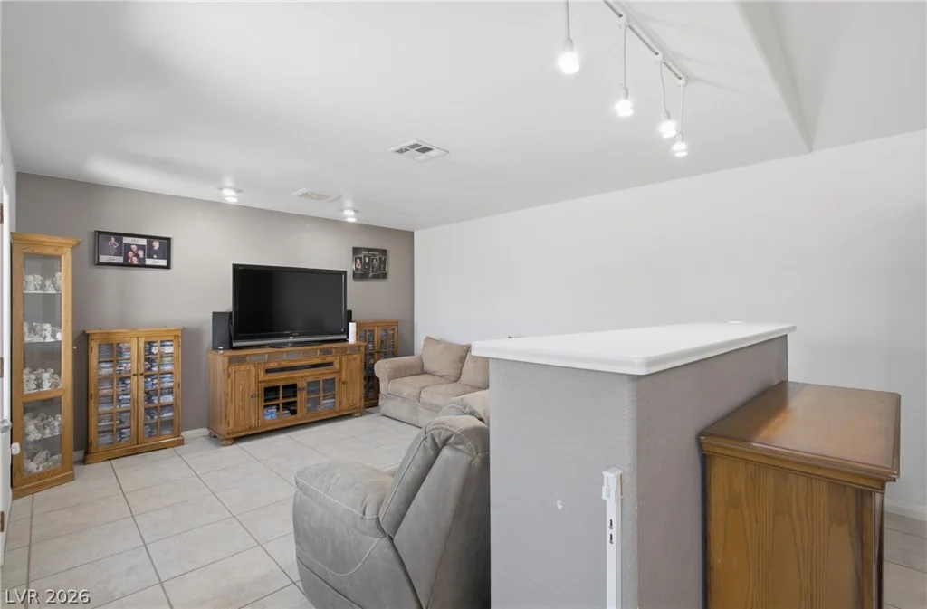 8350 Lori Marie, Las Vegas, NV 89149