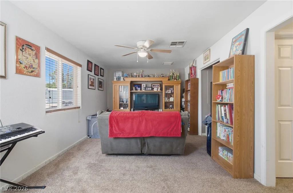 8350 Lori Marie, Las Vegas, NV 89149