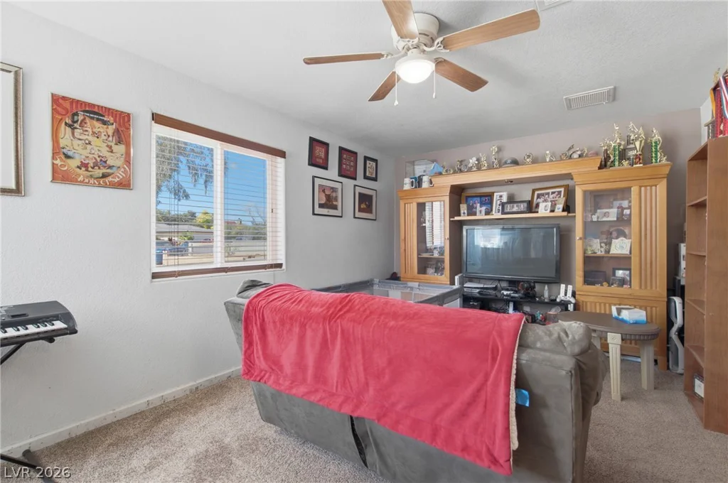 8350 Lori Marie, Las Vegas, NV 89149