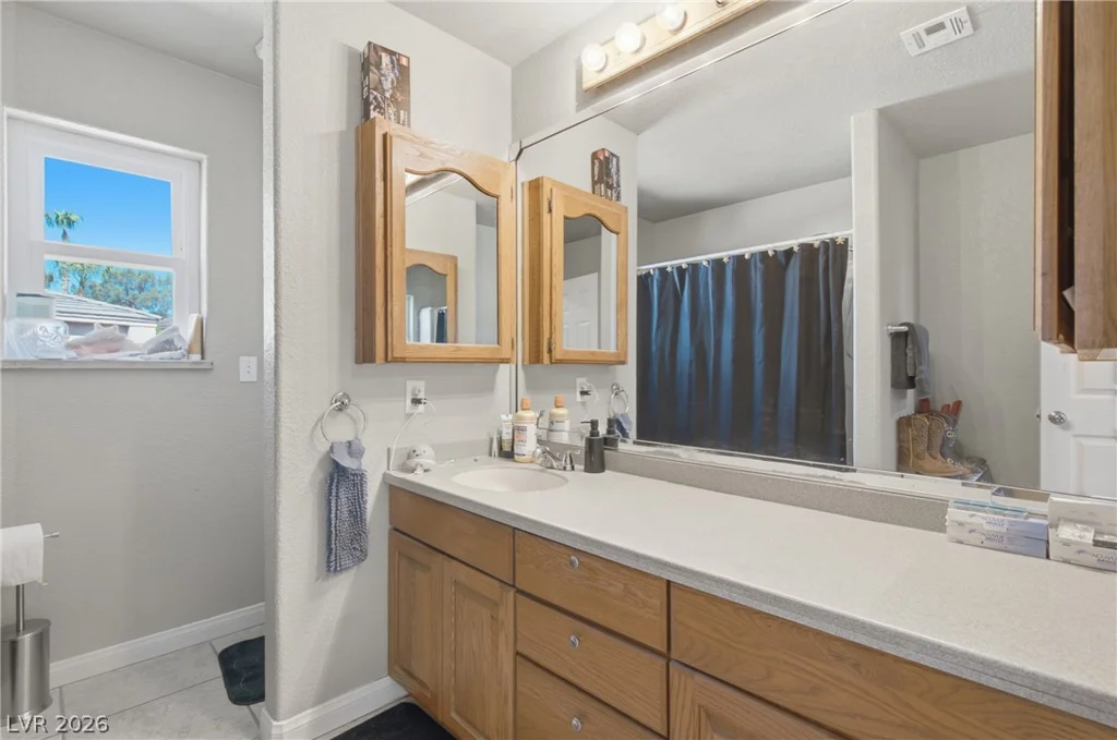 8350 Lori Marie, Las Vegas, NV 89149