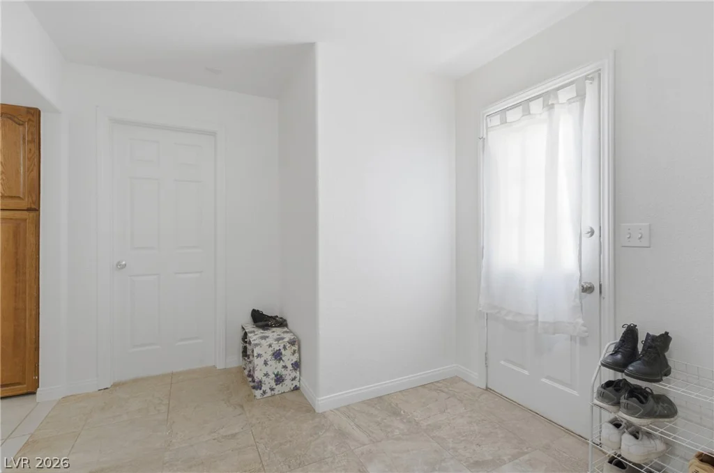 8350 Lori Marie, Las Vegas, NV 89149