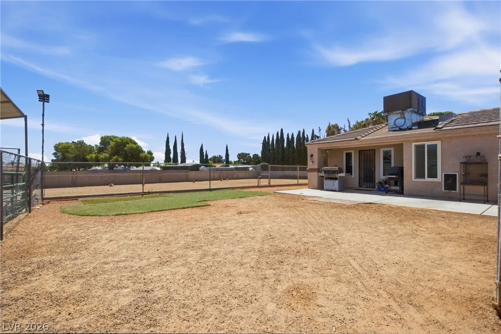 8350 Lori Marie, Las Vegas, NV 89149