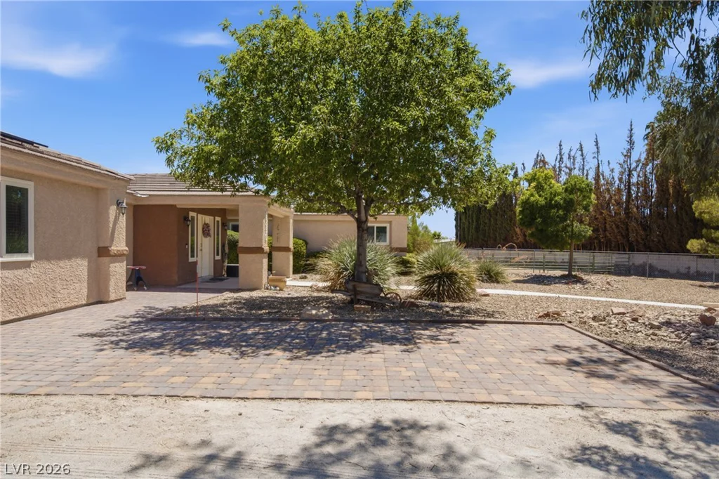 8350 Lori Marie, Las Vegas, NV 89149