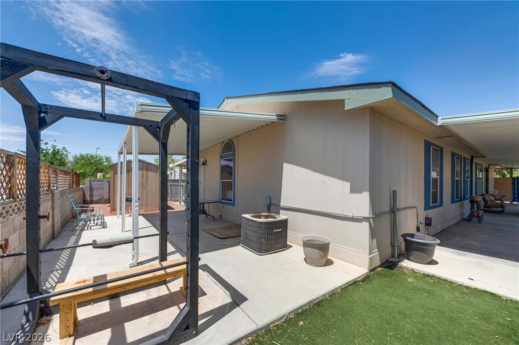 5423 Sir Richard, Las Vegas, NV 89110