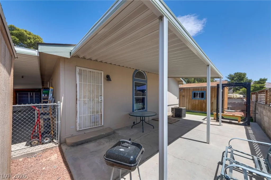 5423 Sir Richard, Las Vegas, NV 89110