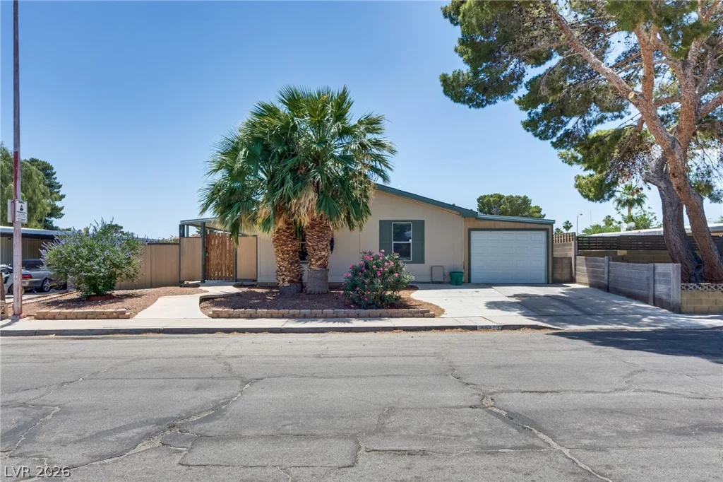 5423 Sir Richard, Las Vegas, NV 89110