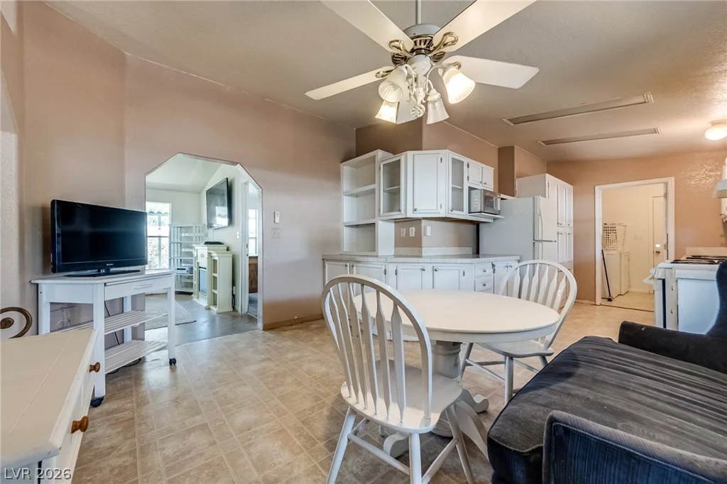 5423 Sir Richard, Las Vegas, NV 89110