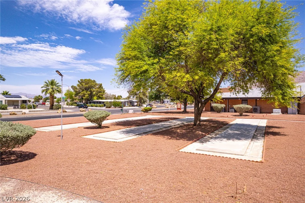 5423 Sir Richard, Las Vegas, NV 89110