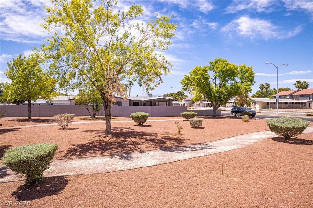 5423 Sir Richard, Las Vegas, NV 89110