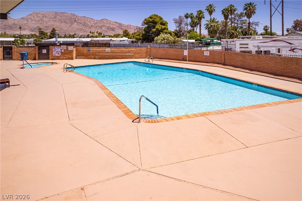 5423 Sir Richard, Las Vegas, NV 89110