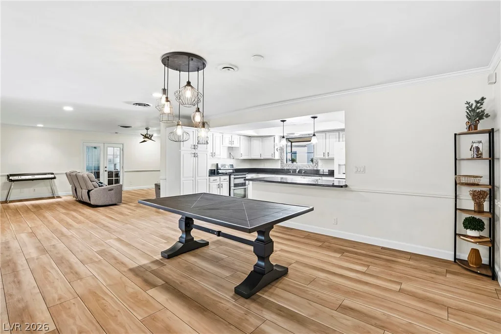 3689 Rosecrest, Las Vegas, NV 89121