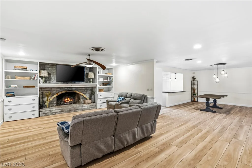 3689 Rosecrest, Las Vegas, NV 89121