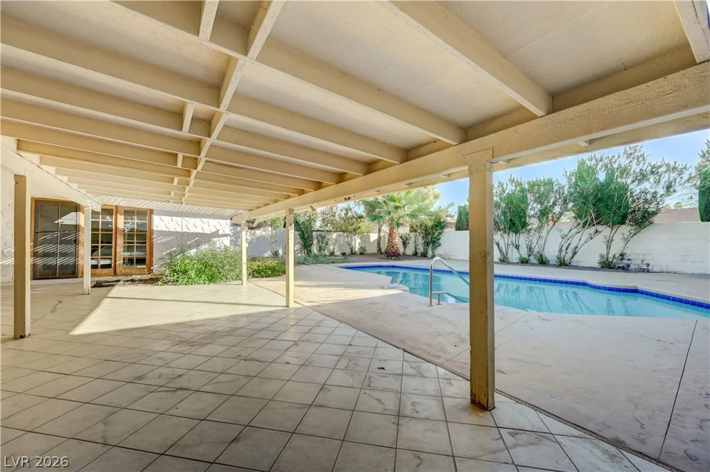 3689 Rosecrest, Las Vegas, NV 89121