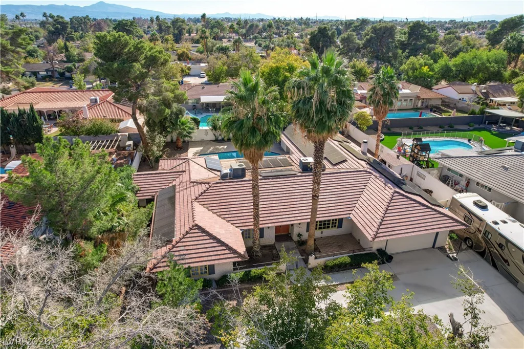3689 Rosecrest, Las Vegas, NV 89121