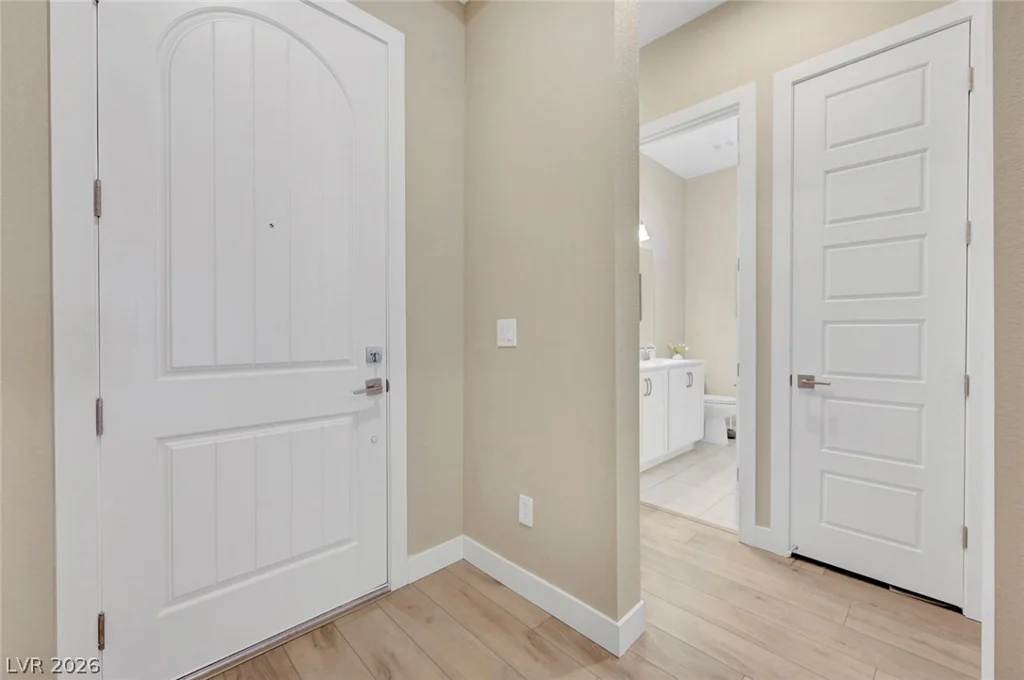 552 Comodo, Henderson, NV 89011
