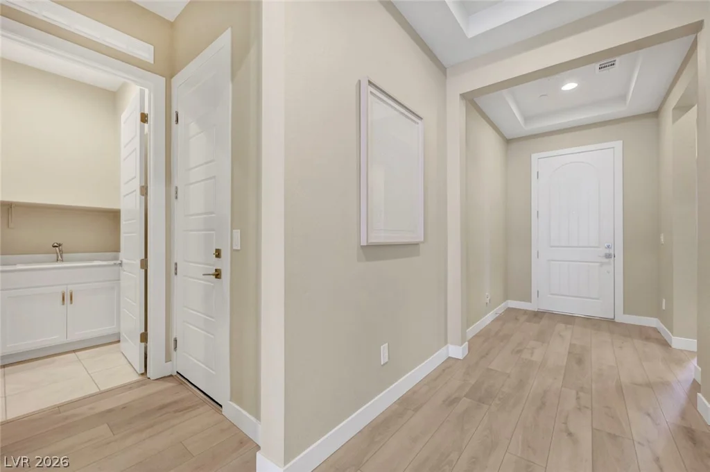 552 Comodo, Henderson, NV 89011