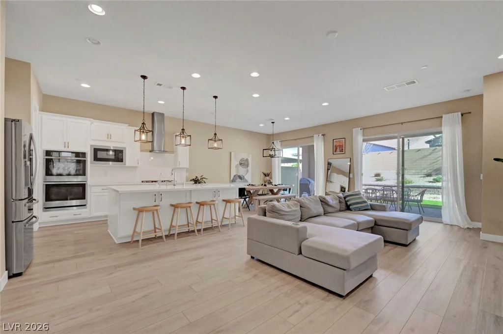 552 Comodo, Henderson, NV 89011