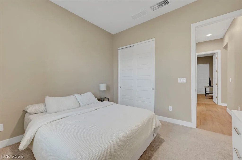 552 Comodo, Henderson, NV 89011