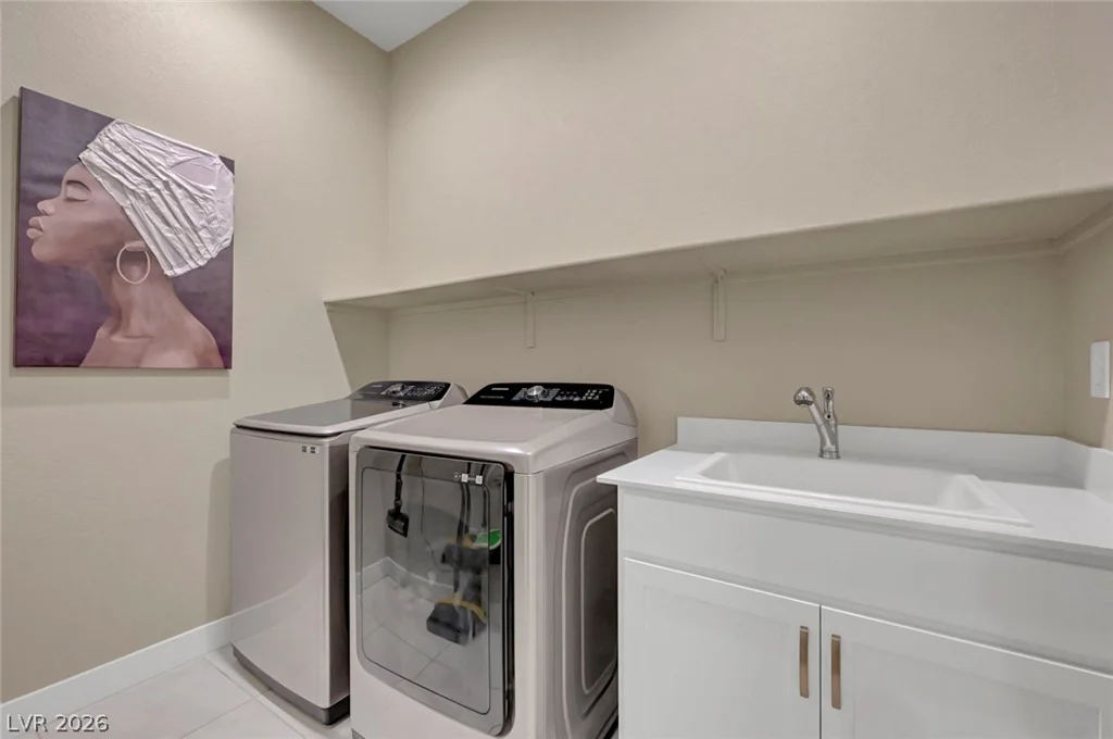 552 Comodo, Henderson, NV 89011