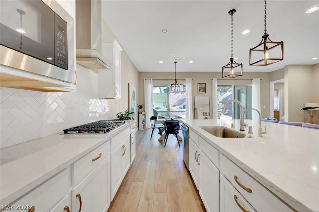 552 Comodo, Henderson, NV 89011