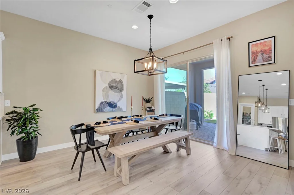 552 Comodo, Henderson, NV 89011