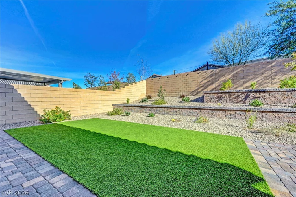 552 Comodo, Henderson, NV 89011