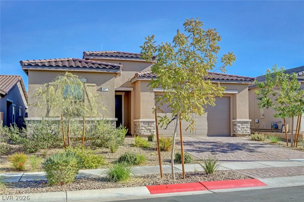 552 Comodo, Henderson, NV 89011